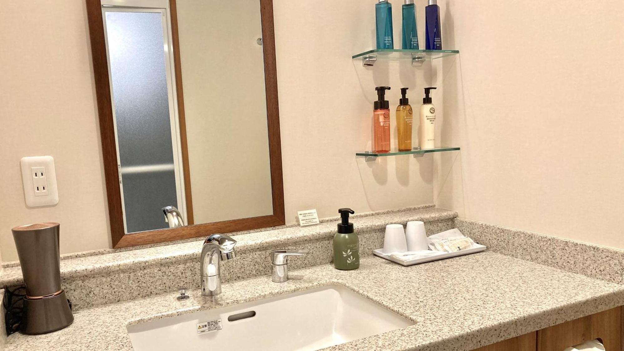 Kintarou Onsen Hotel Uozu Екстер'єр фото