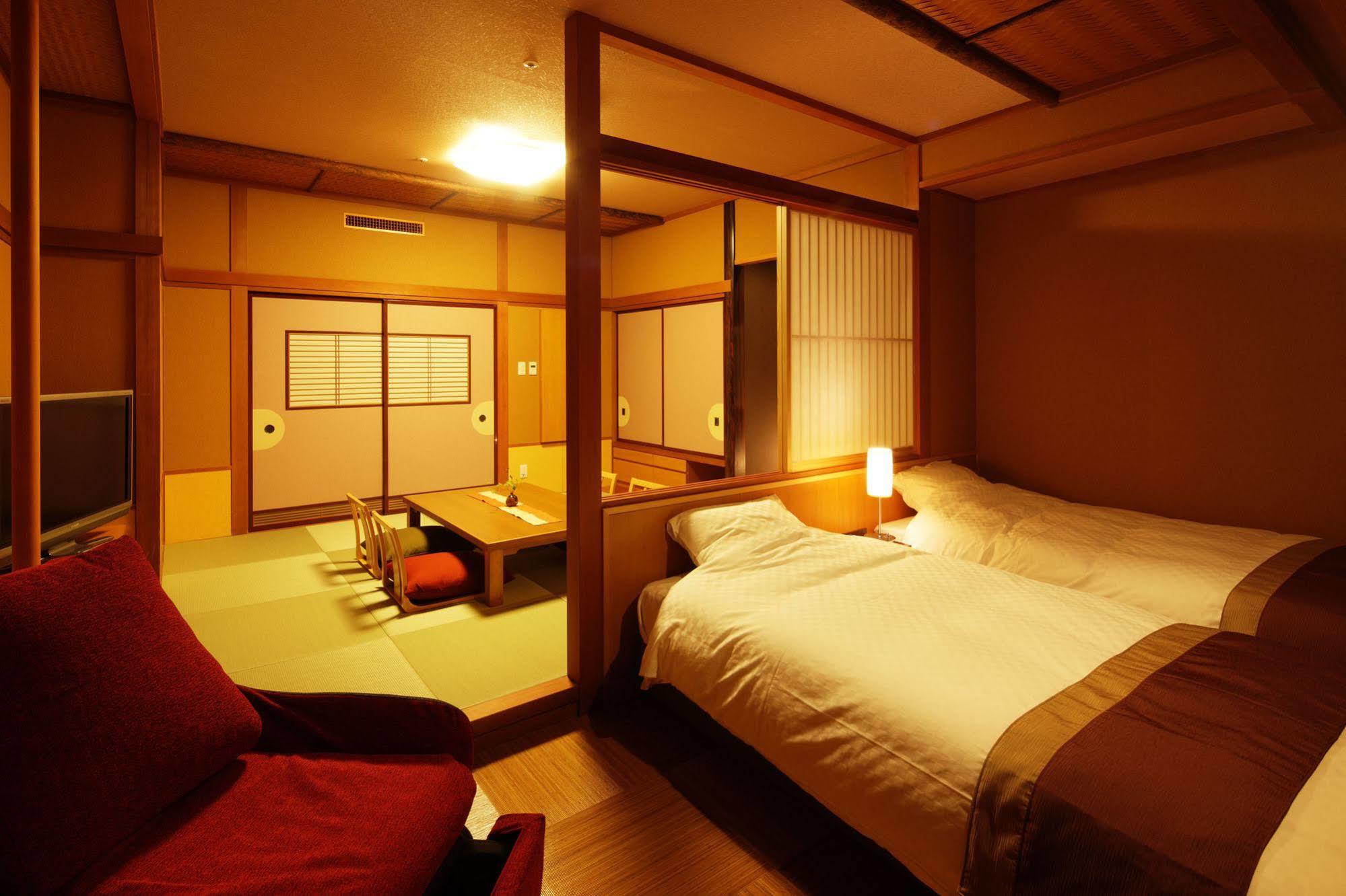 Kintarou Onsen Hotel Uozu Екстер'єр фото